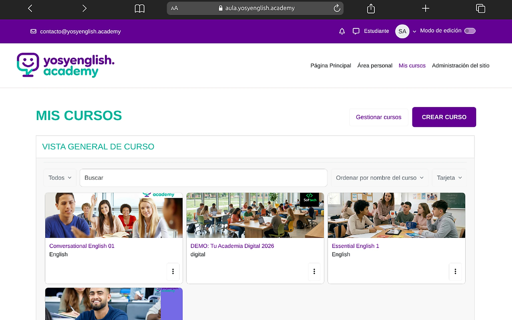 Cursos del estudiante organizados en el aula virtual de Yosy English